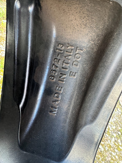2025 22" Genuine Land Rover Defender Style 5098 Alloy Small Scratch