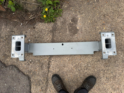 Land Rover Defender 2020 on Front bumper cross member L8B210005 Dented