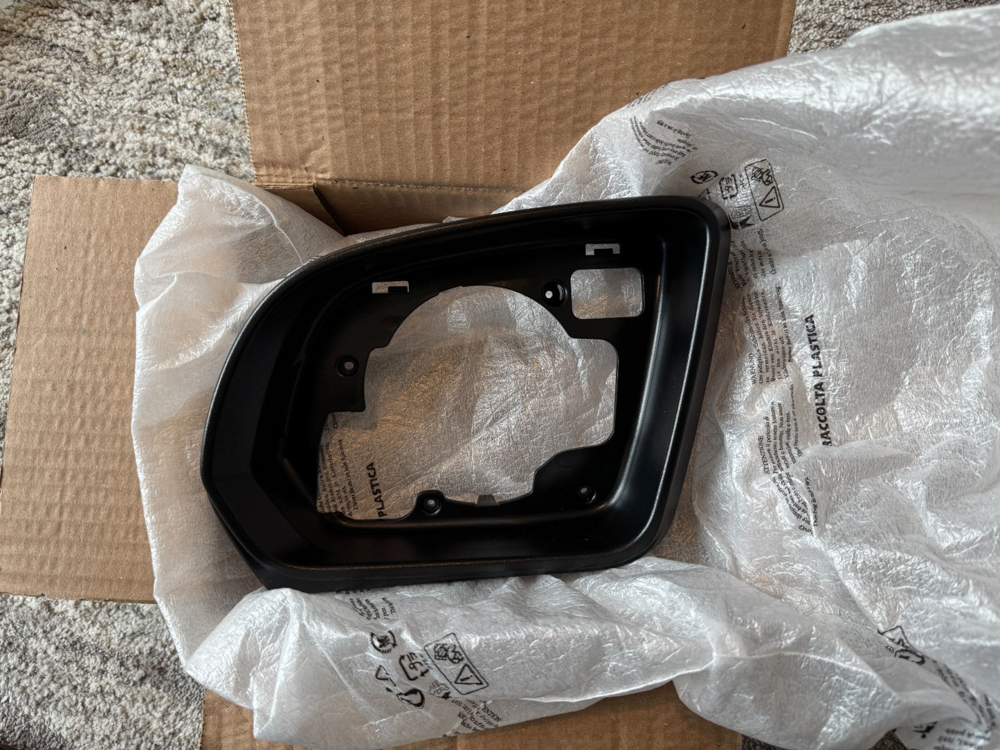 Mercedes Benz Vito W447 Left  Mirror Frame A4478101500 9051 NEW ORIGINAL