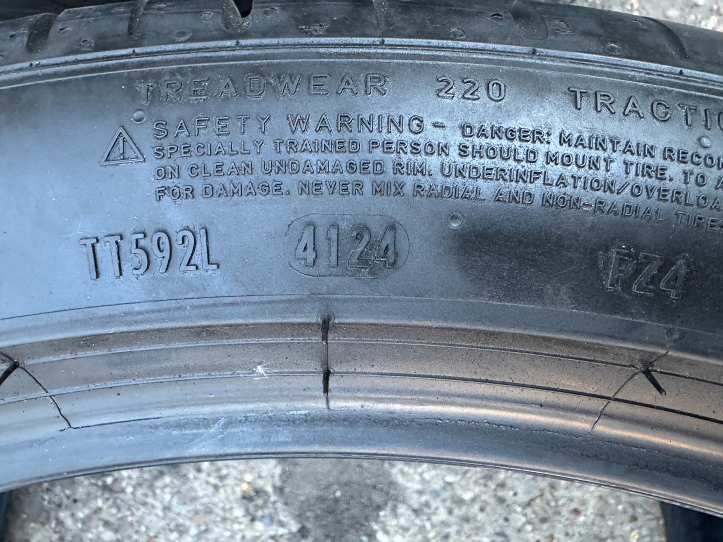 1x Pirelli P Zero 315 35 22 111Y XL NCO 5mm Tread DOT 4124