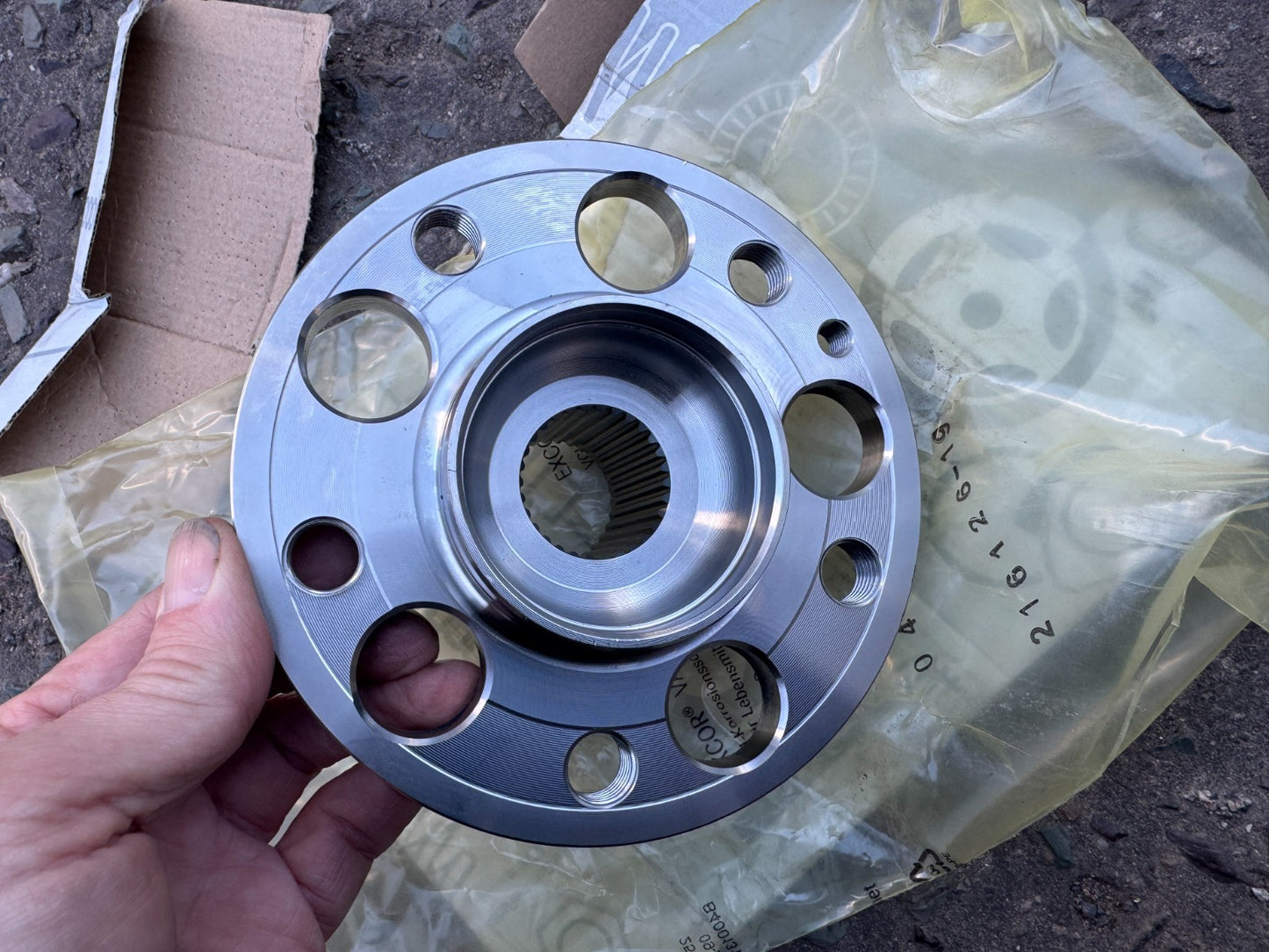 MERCEDES B220 W246 Front Wheel Hub 2.0 2.2D 2011-2018 A2463370145 Genuine NEW