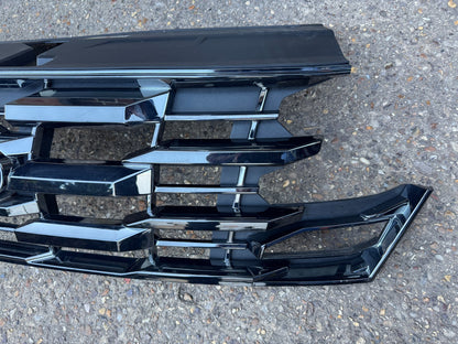 HYUNDAI TUCSON FRONT RADIATOR GRILLE COVER 86391-CZGA0 GENUINE 2024 2025 2026