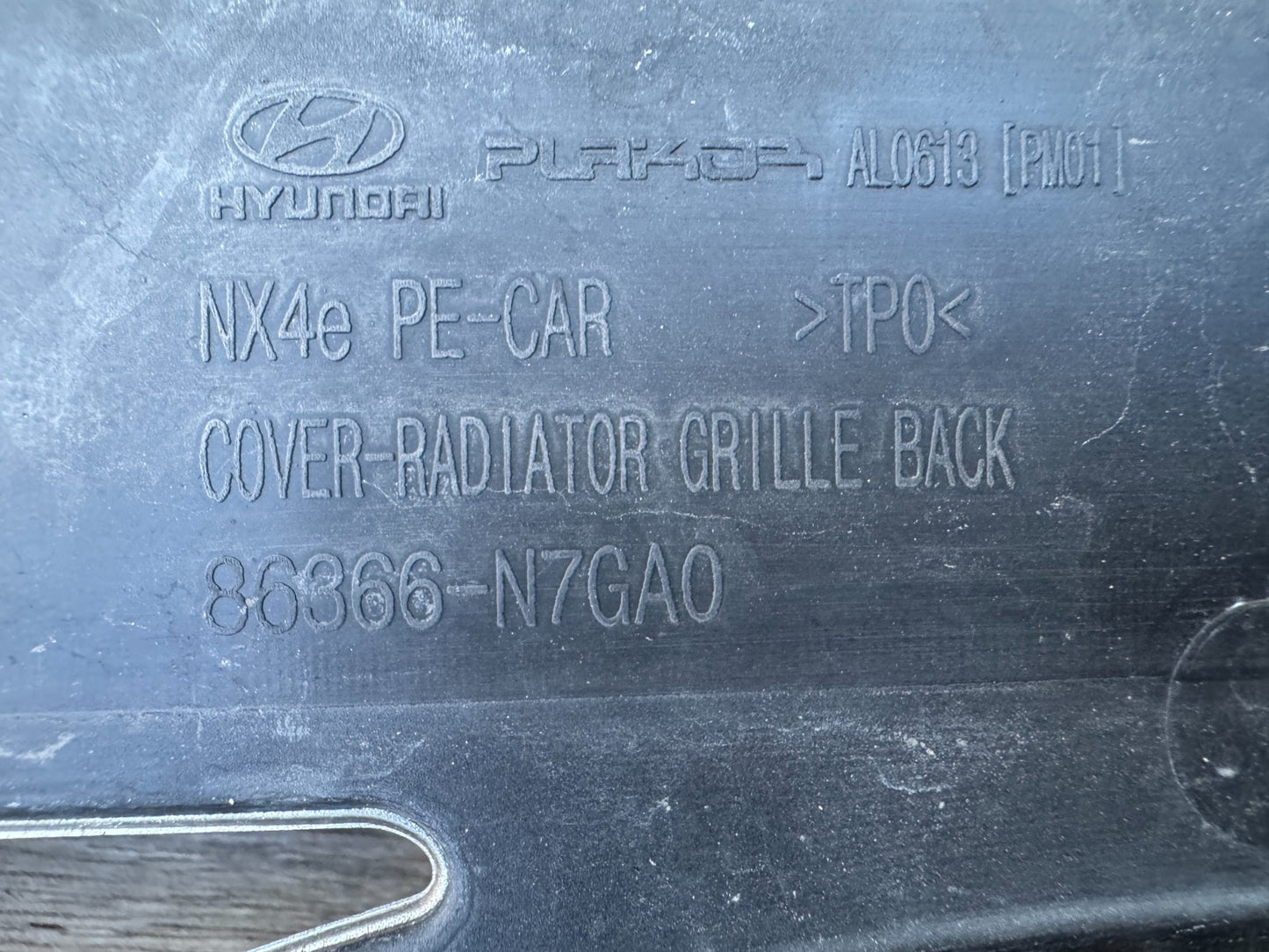 HYUNDAI TUCSON FRONT RADIATOR GRILLE COVER 86391-CZGA0 GENUINE 2024 2025 2026