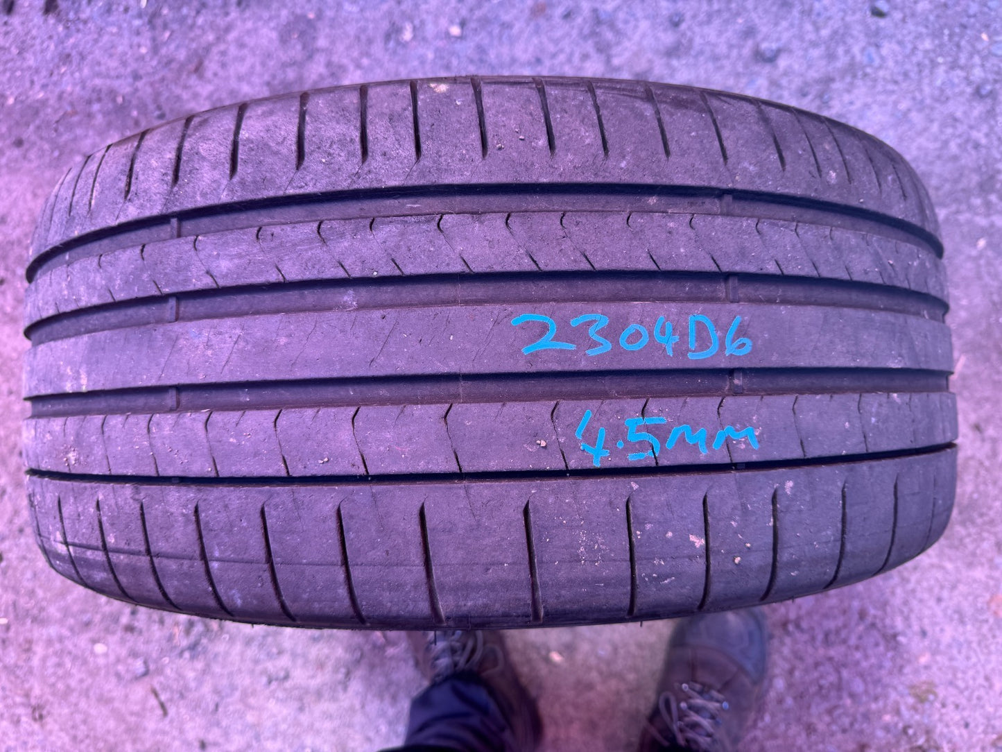 1x 255/35/20 97Y Pirelli P-Zero PZ4 J 4MM no repairs FREE POST 255 35 20