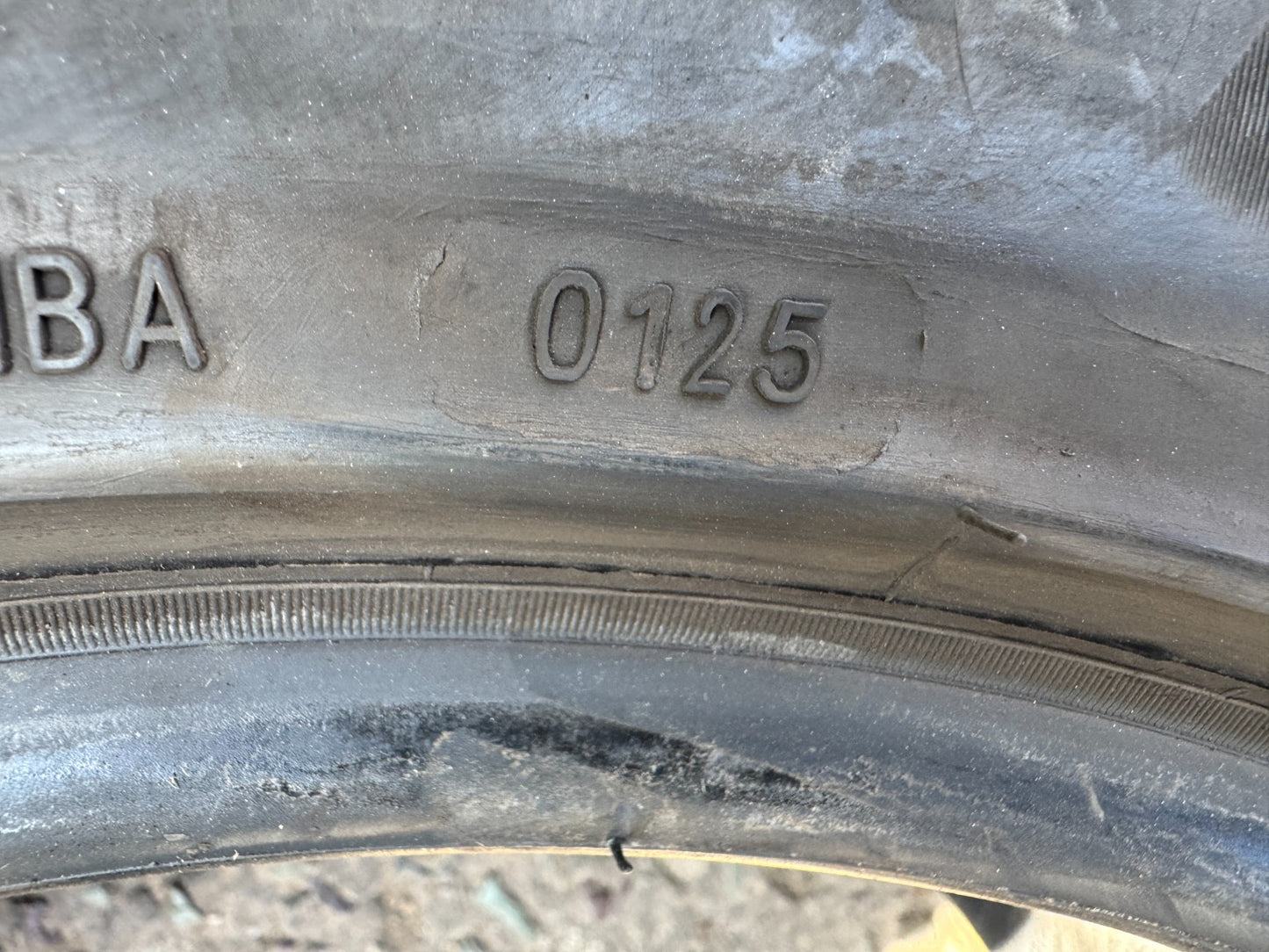 1 x 225/55ZR17 Farroad FRD26 101W XL High-Performance Tire  All-Season 225 55 17