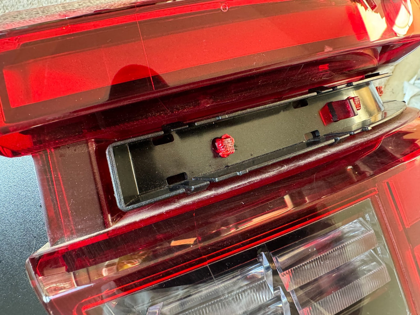 VAUXHALL FRONTERA Tail Light Rear Lamp O/S 2024-2026 RH 9848766 MISSING TRIM