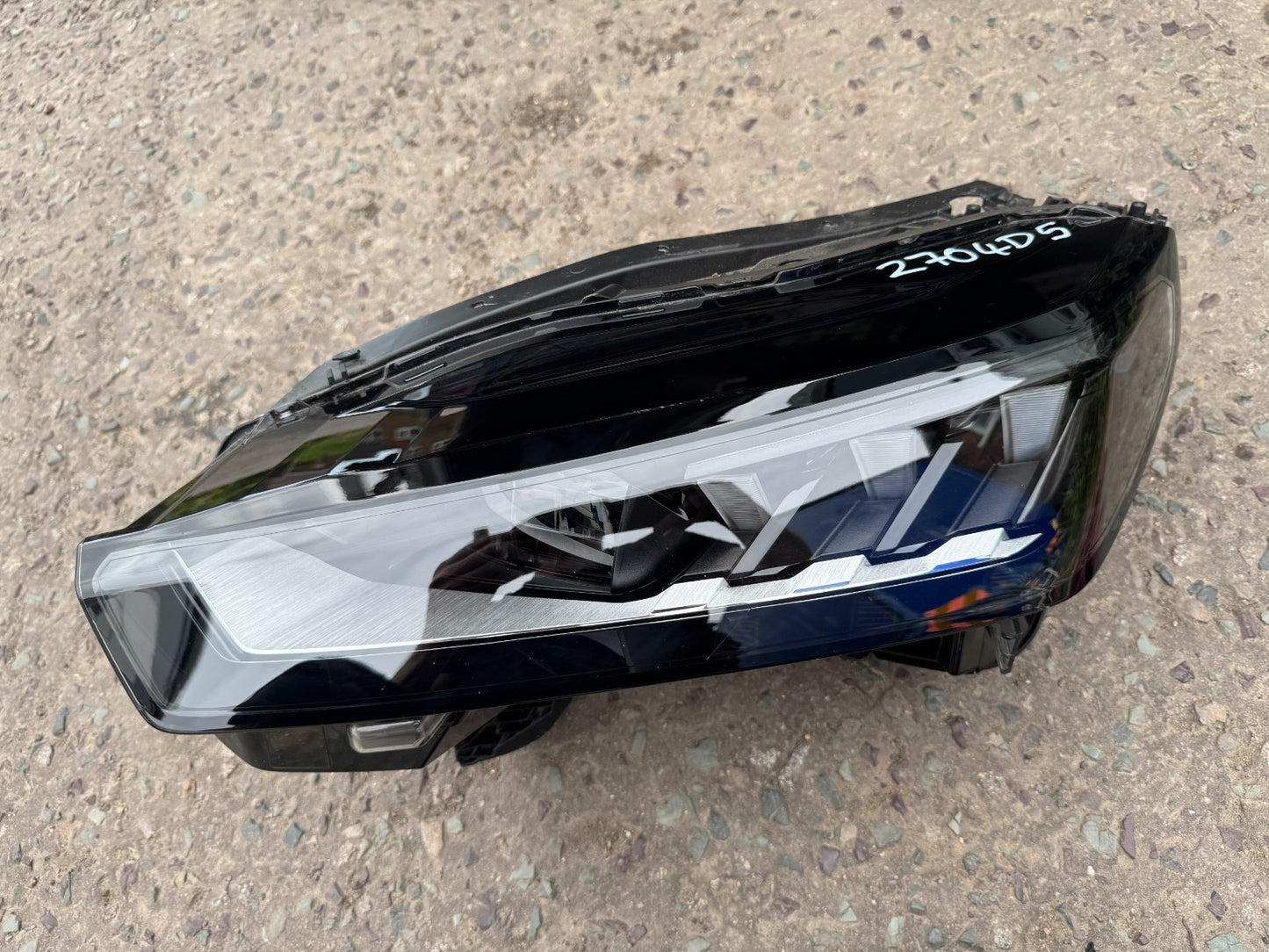 PEUGEOT E-3008 E-5008 PASSENGER SIDE LEFT LED HEADLIGHT 9864068380 2024 2025