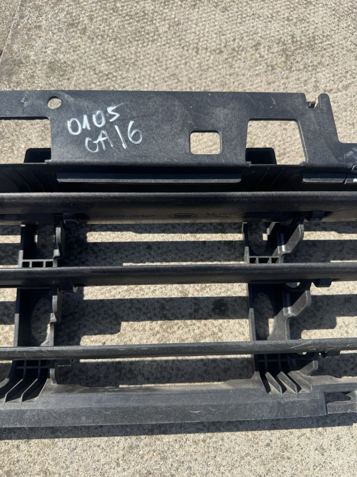DAMAGED!!!! XE X760 Lower Air Deflector Shutter T2H45586 GENUINE
