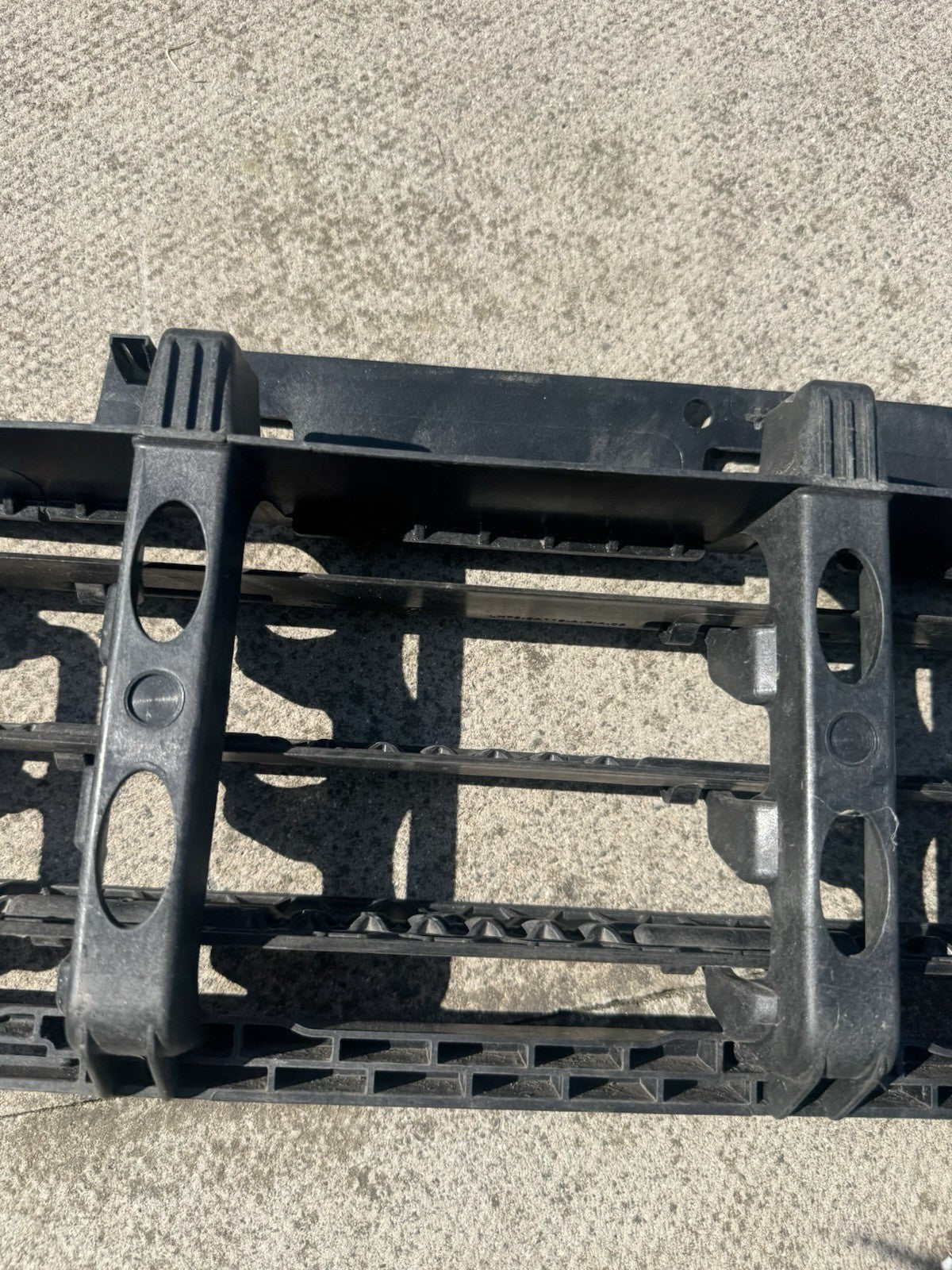 DAMAGED!!!! XE X760 Lower Air Deflector Shutter T2H45586 GENUINE