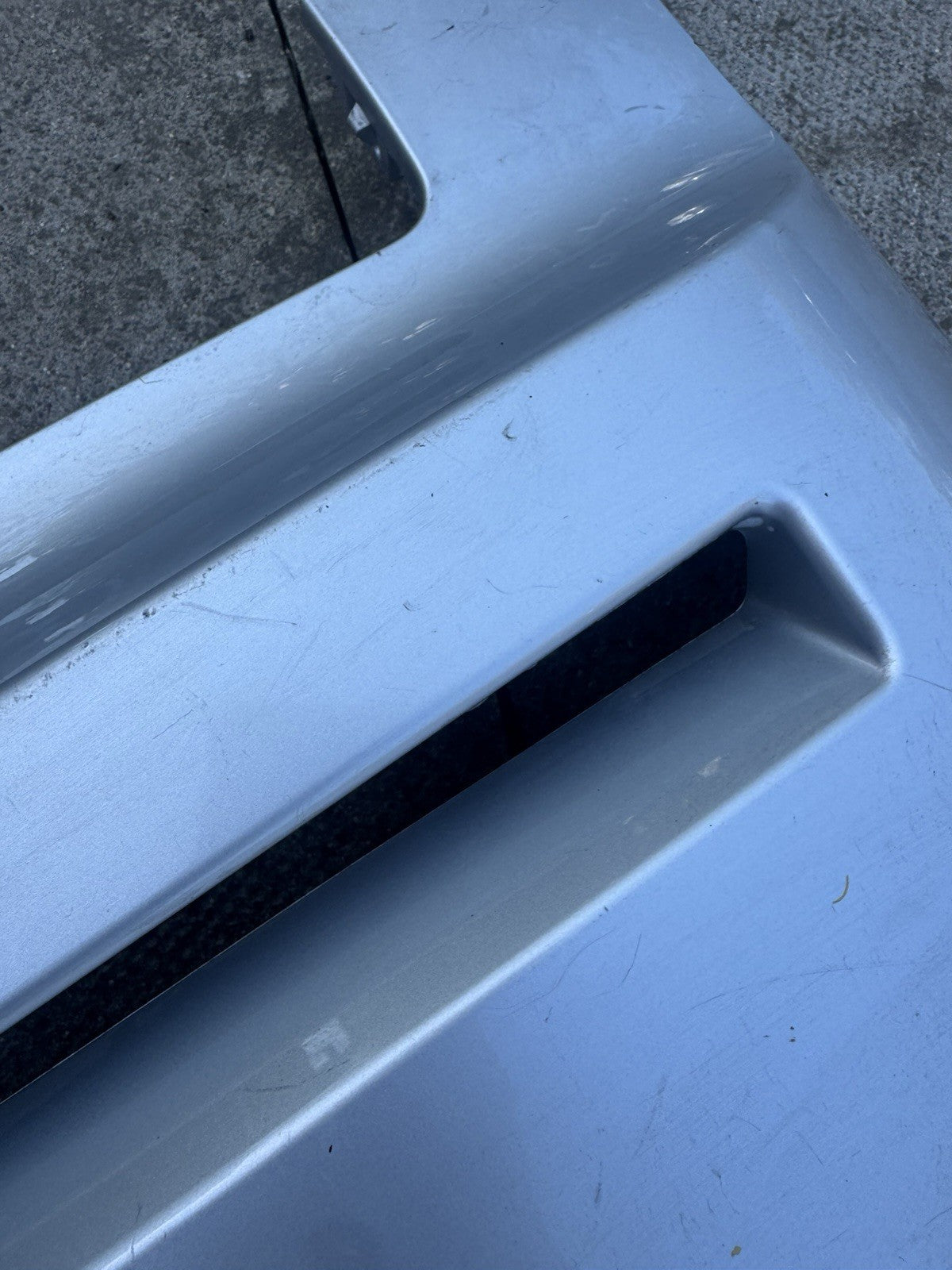 Land Rover Defender front bumper upper grill L663 Genuine L8B2-17820-A
