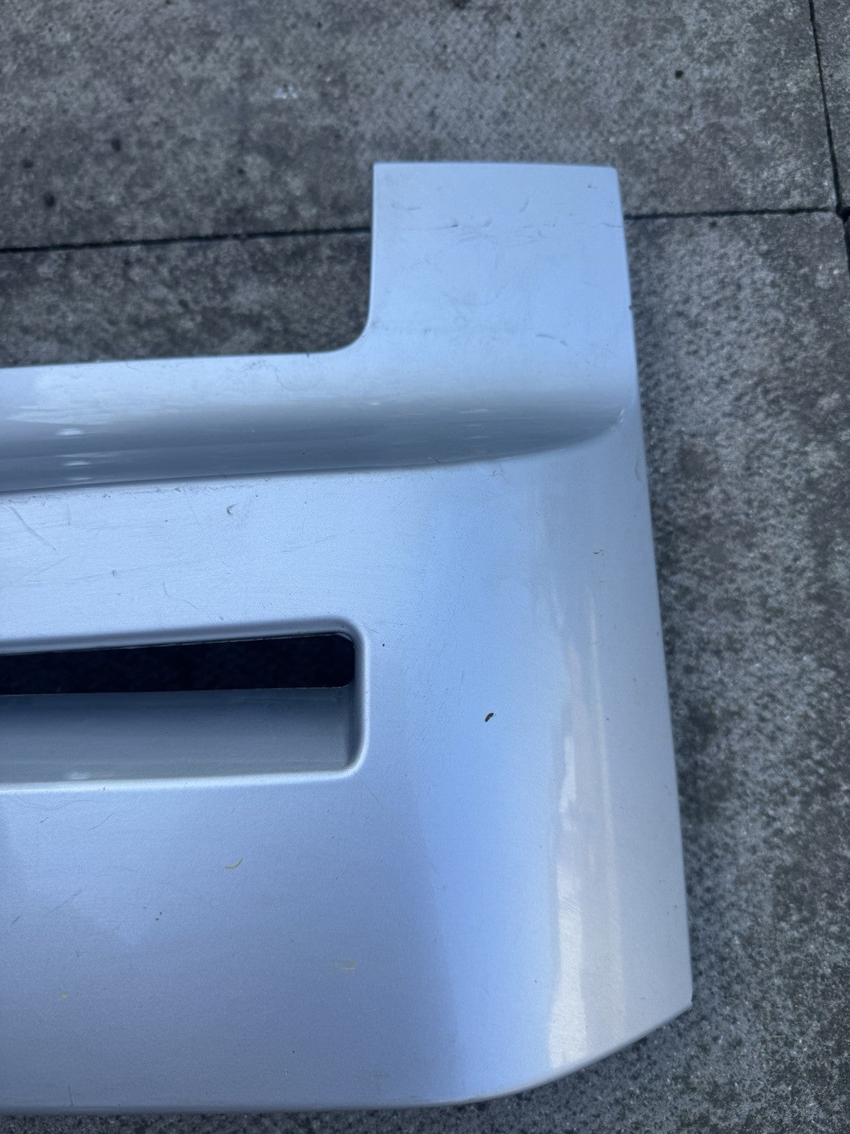 Land Rover Defender front bumper upper grill L663 Genuine L8B2-17820-A