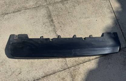 damaged 2015-2019 VOLVO XC90 FRONT BUMPER LOWER PART IN BLACK COLOUR. 31383825
