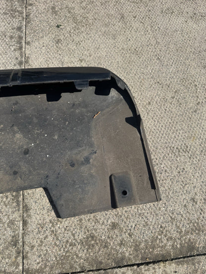 damaged 2015-2019 VOLVO XC90 FRONT BUMPER LOWER PART IN BLACK COLOUR. 31383825