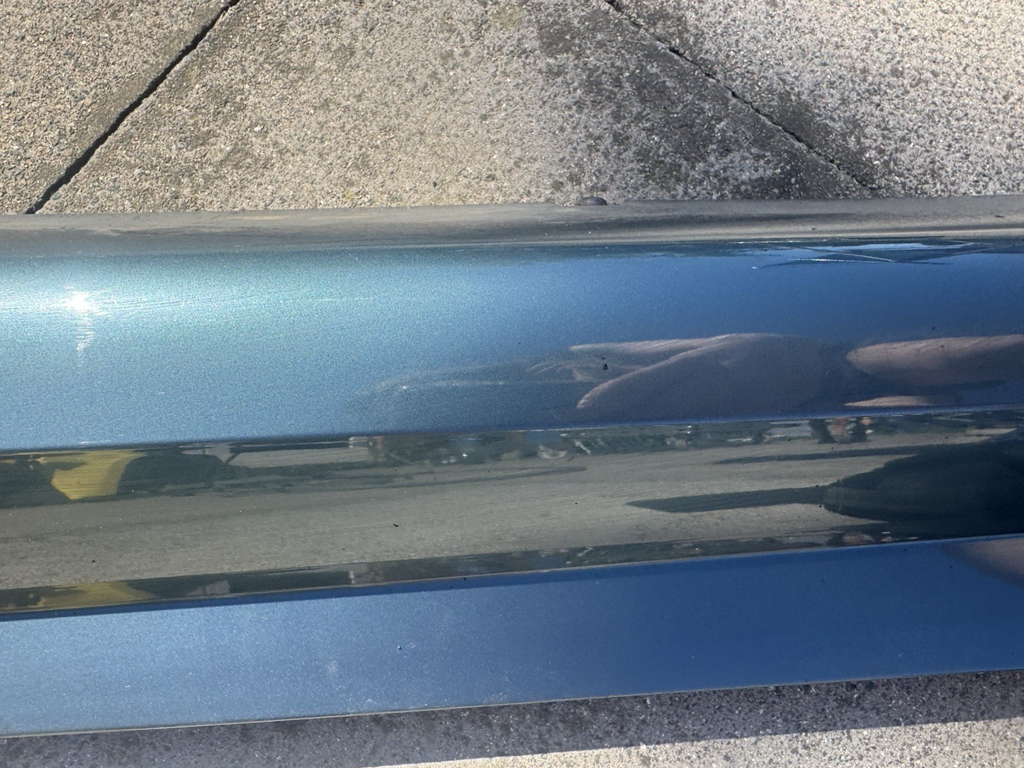 LH Land Rover Range Rover Sport L461 2022 front door trim molding N9X2-21065