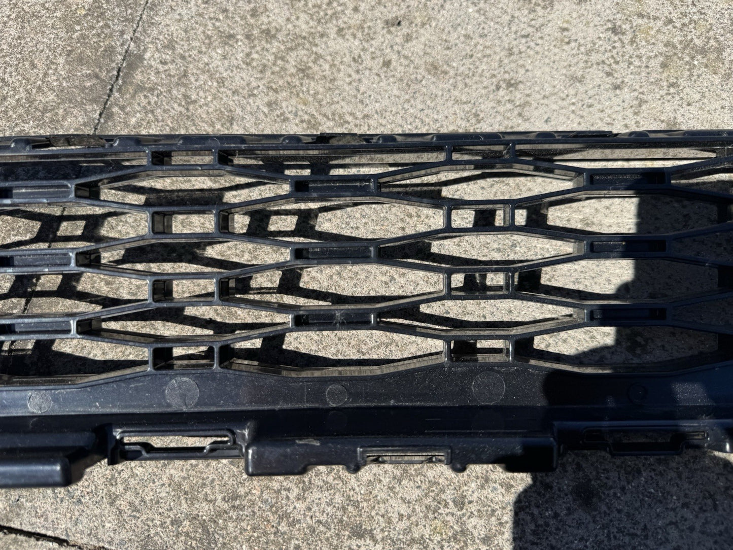 Range Rover Sport L494 2021on  Front Bumper Lower Grill N9X2-17F791-B new Gen