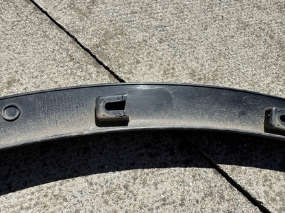 LAND ROVER DISCOVERY L462 GENUINE FRONT LEFT ARCH TRIM HY3M-16A075-AC