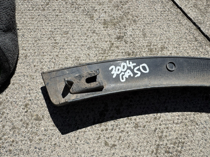 LAND ROVER DISCOVERY L462 GENUINE FRONT LEFT ARCH TRIM HY3M-16A075-AC