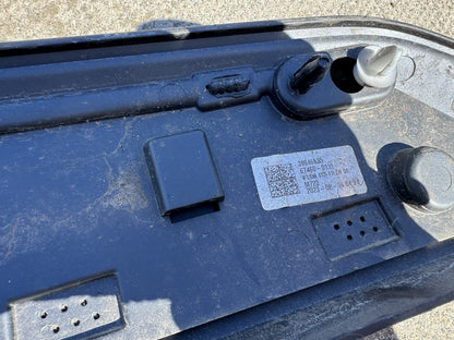 GENUINE VOLVO XC90 FRONT LEFT LOWER DOOR MOULDING 2019-2024 31448425