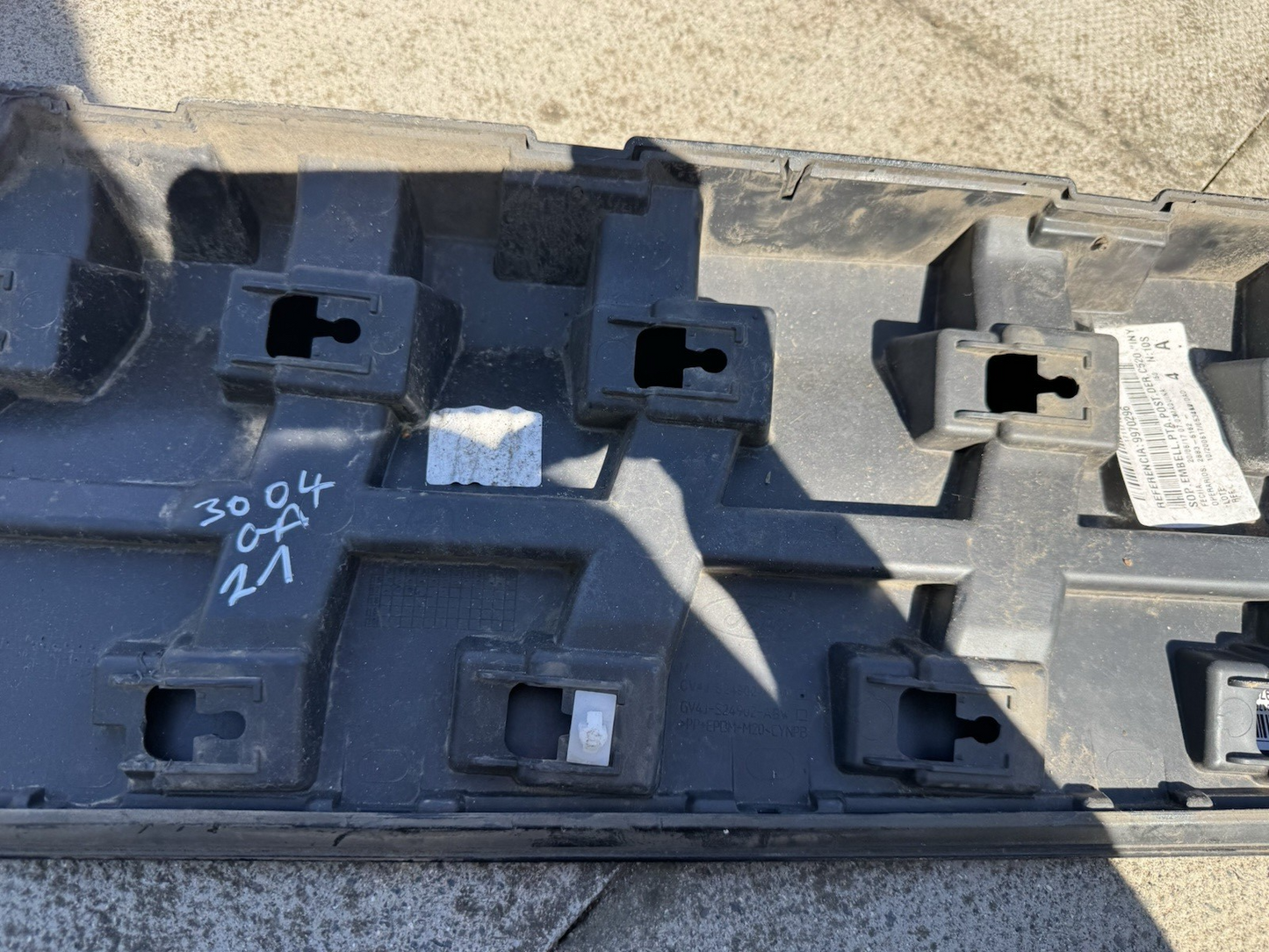 FORD KUGA MK2 2019 DOOR MOULDING POST REAR RIGHT  BLACK CV4J-S24902-AGW /2012-19