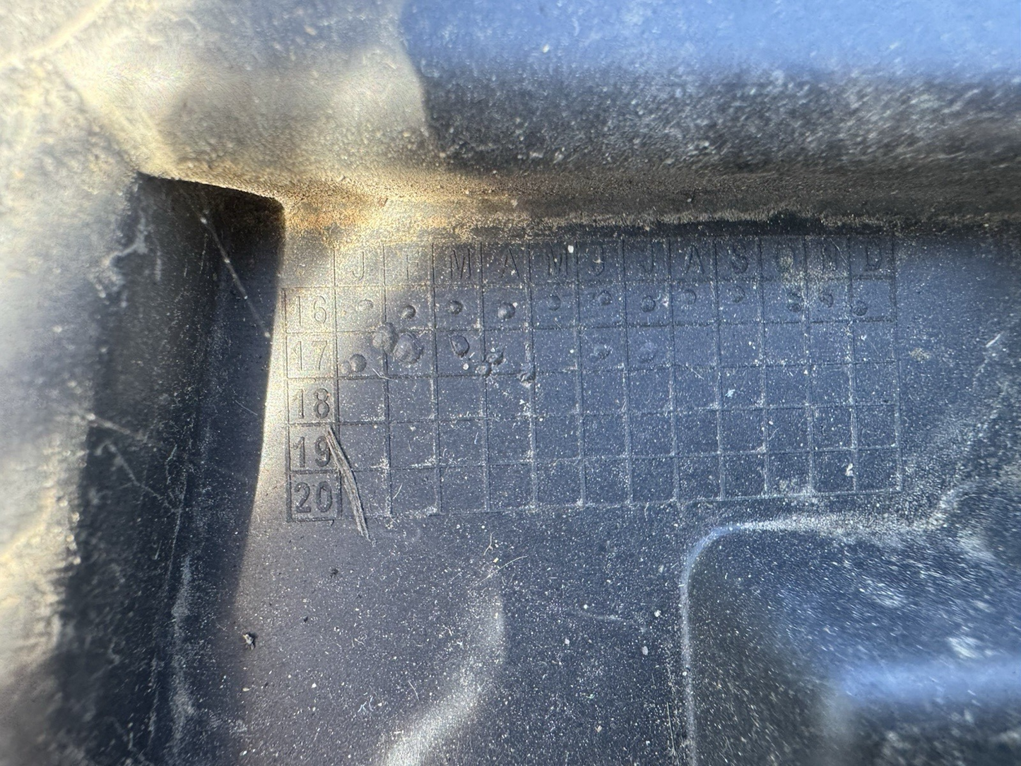 FORD KUGA MK2 2019 DOOR MOULDING POST REAR RIGHT  BLACK CV4J-S24902-AGW /2012-19