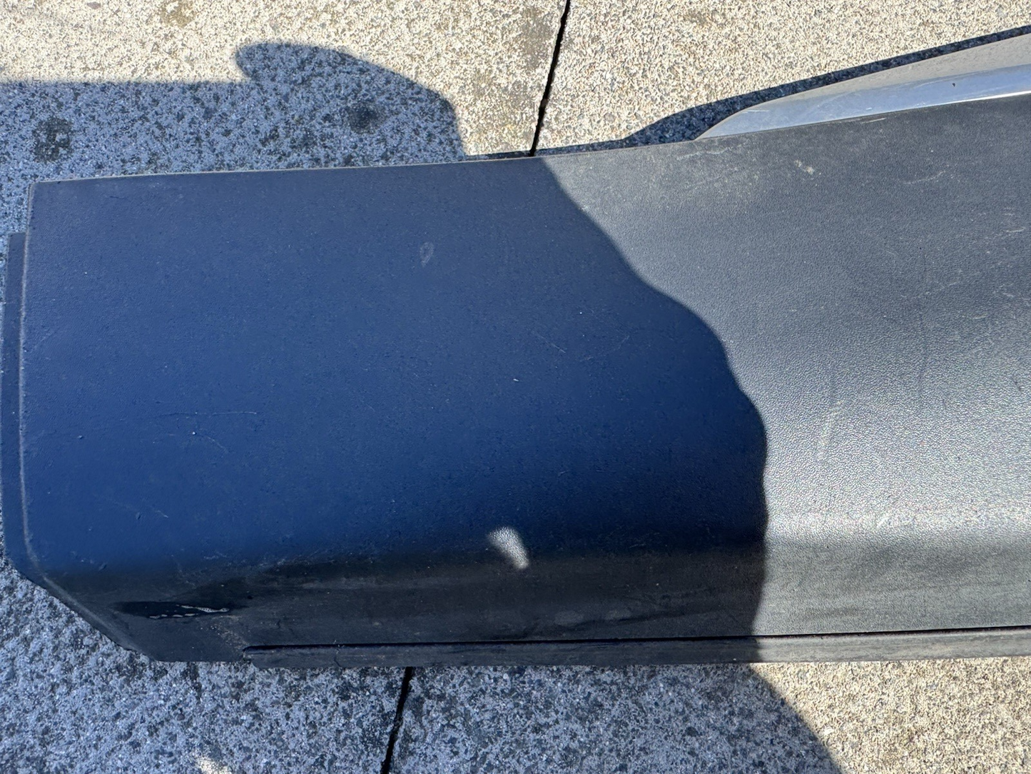 PEUGEOT 2008 MK2 N/S PASSENGER SIDE LEFT FRONT DOOR TRIM 9837637180