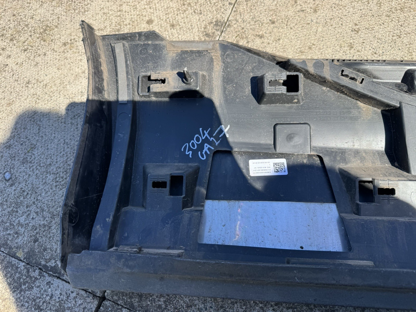 AUDI E-TRON REAR LEFT DOOR MOULDING TRIM COVER PANEL 2018-2023 4KE853969A