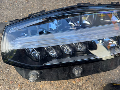 Volvo XC90 2017 Left front headlight headlamp 31656988 FULL LED ACTIVE