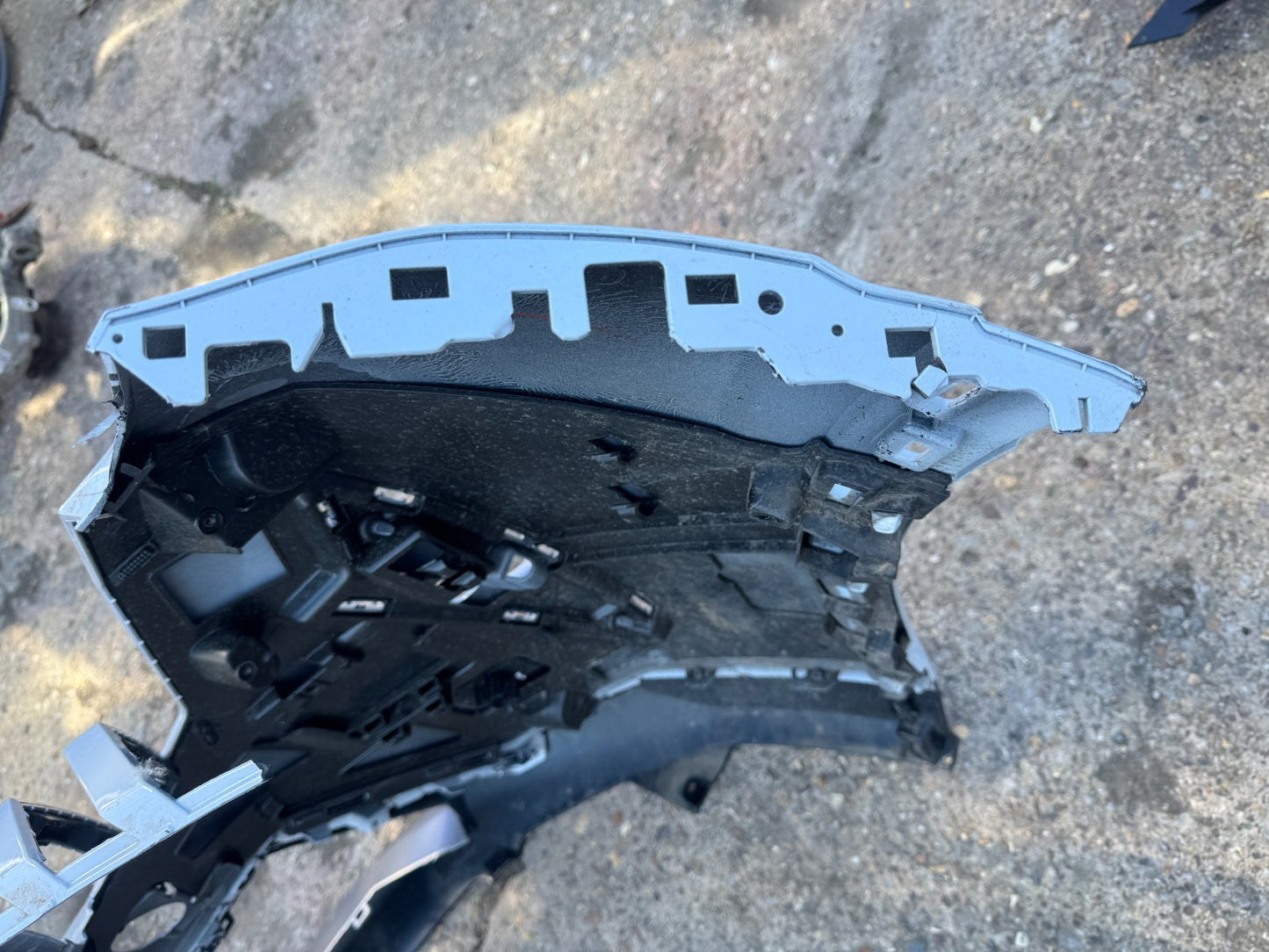 PEUGEOT E-3008 / 5008 2024 ONWARDS GENUINE FRONT BUMPER 9846491180
