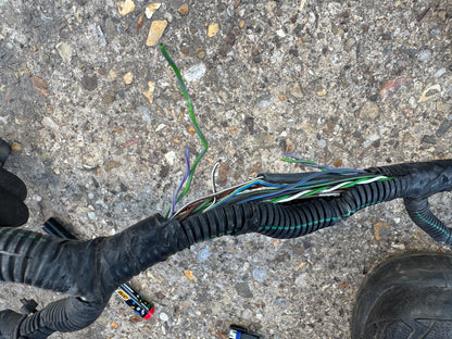 Volvo S90, V90 2018 Front parking sensor PDC wiring loom 32356842
