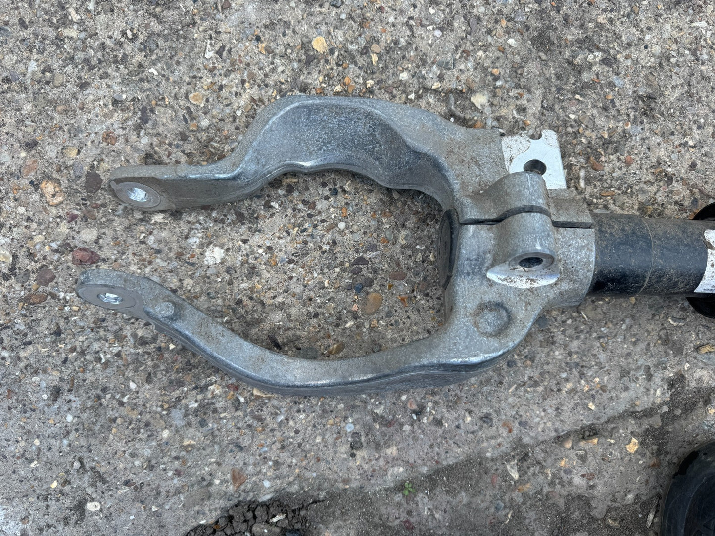 2025 LAND ROVER DISCOVERY L462 FRONT SHOCK LEFT MY423C286AB