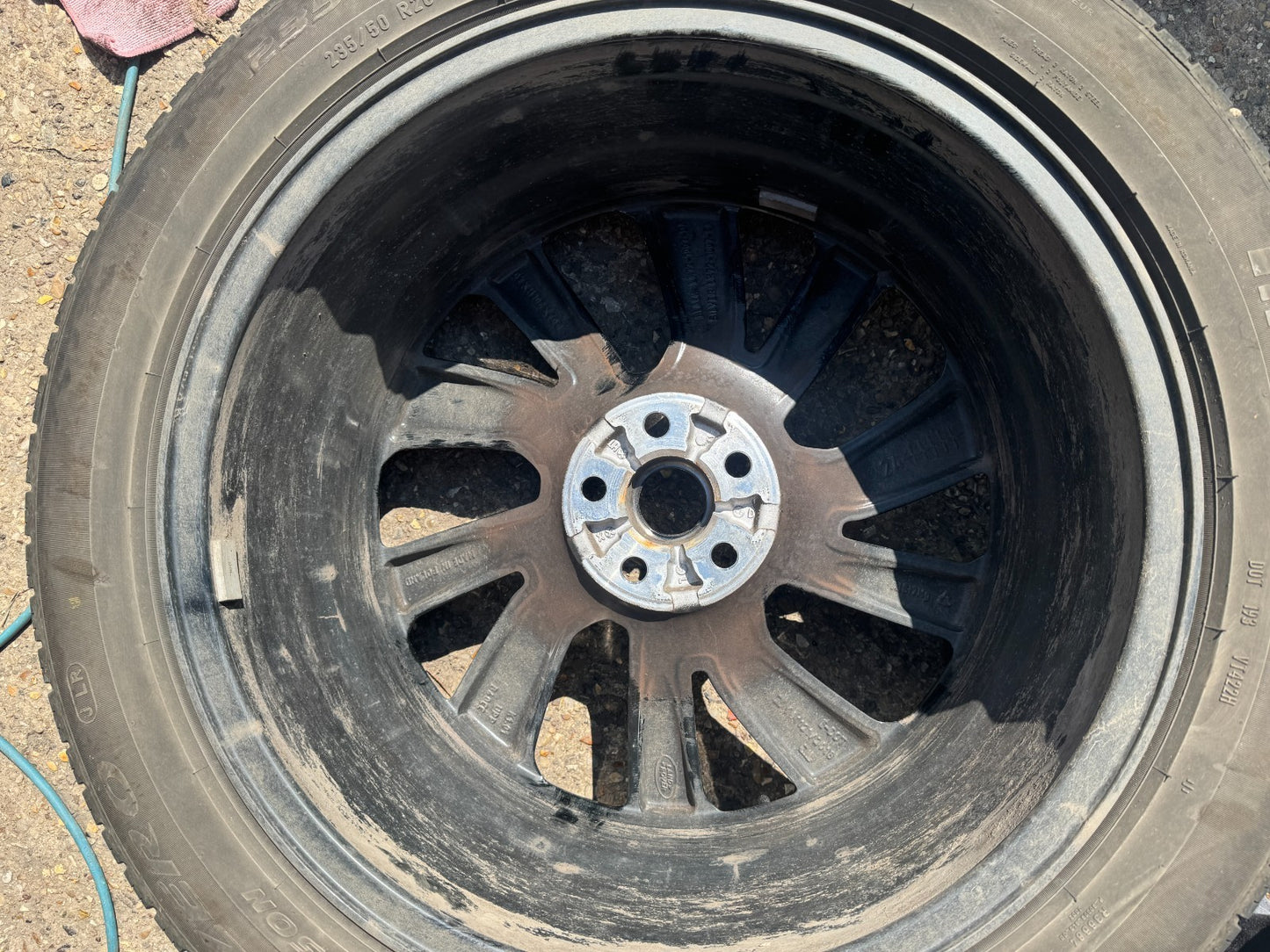 Genuine Discovery Sport 20” Gloss Black Style 5089 Alloy Wheel LK721007DA