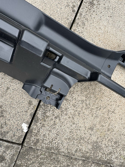 LAND ROVER DEFENDER L663 NEW REAR BUMPER BRACKET L8B2-17B861-A GENUINE 2019 ON
