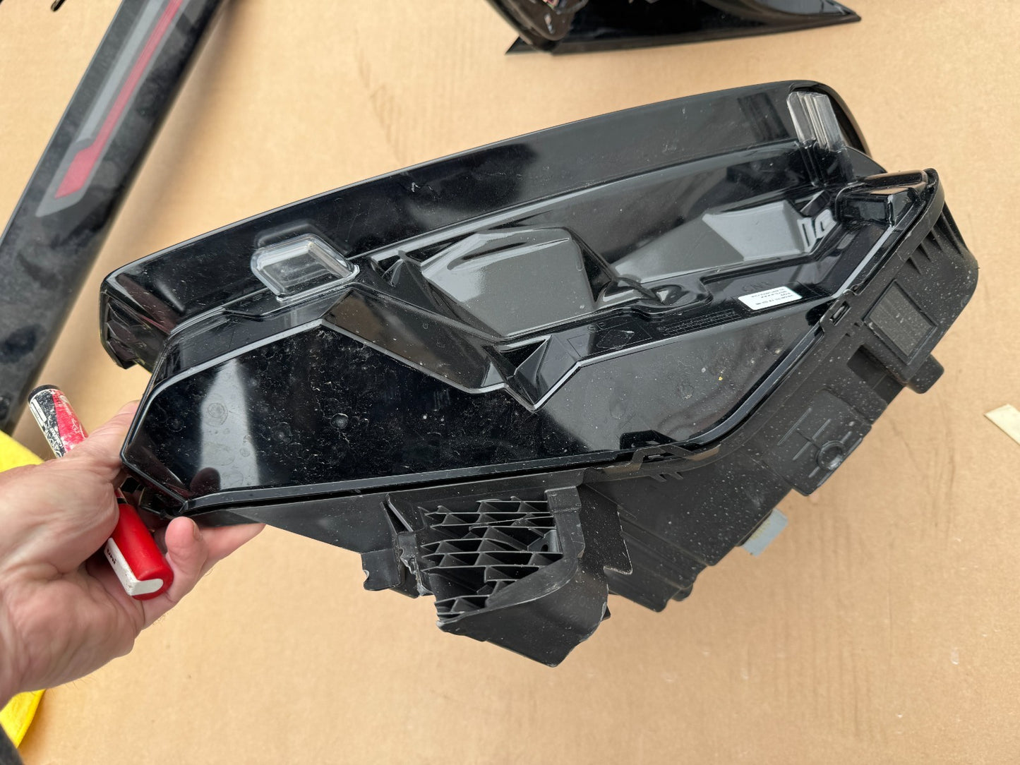 PEUGEOT E-3008 E-5008 PASSENGER SIDE LEFT LED HEADLIGHT 9864068380 2024 2025