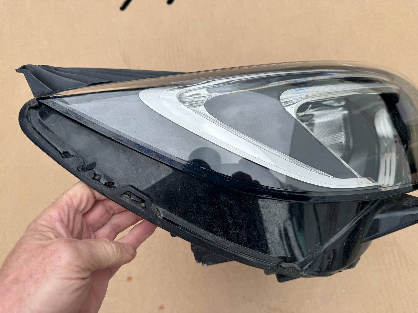 VAUXHALL Grandland X A18 (3630) Headlight Headlamp Right Side DAMAGED YP00162780