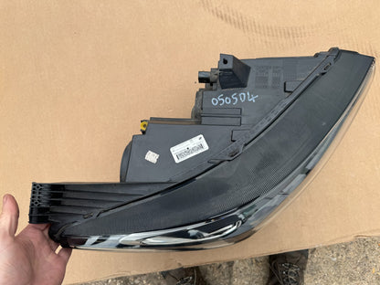VAUXHALL Grandland X A18 (3630) Headlight Headlamp Right Side DAMAGED YP00162780