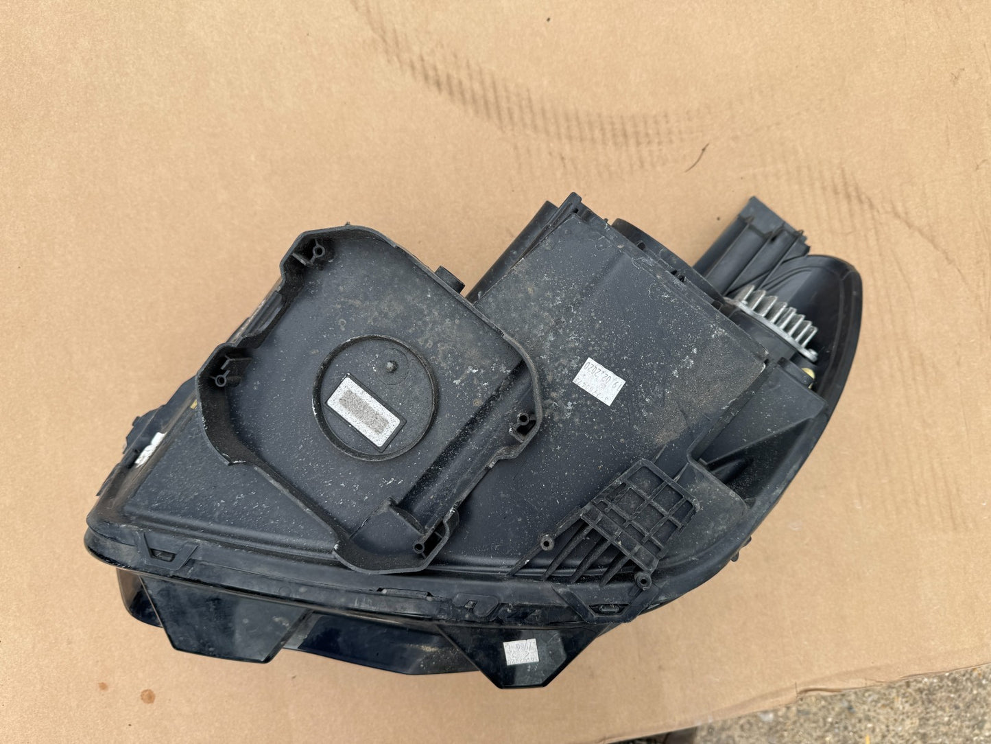 VAUXHALL Grandland X A18 (3630) Headlight Headlamp Right Side DAMAGED YP00162780
