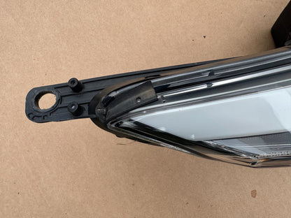 Kia Ceed JD 2012-2015 Drivers Side O/S Headlight Assembly 92102A2040