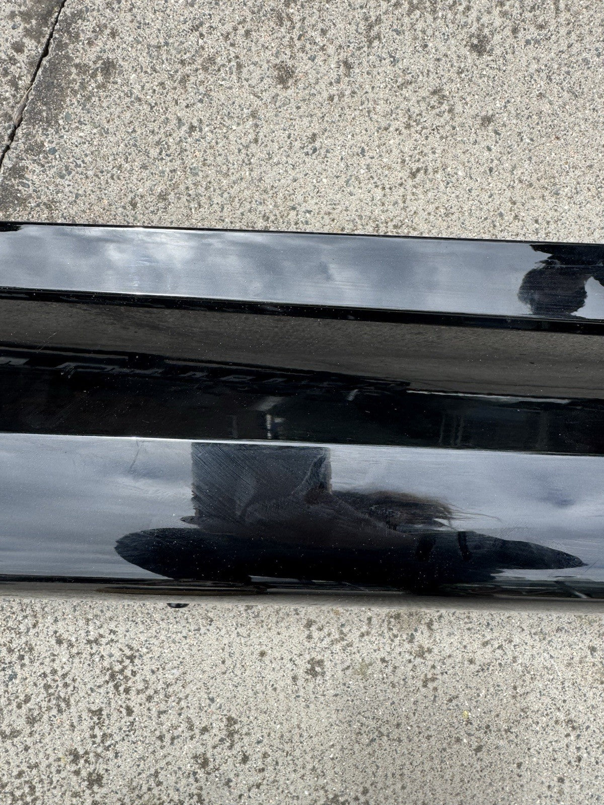 RANGE ROVER SPORT L461 2022 - 2025 GENUINE FRONT RIGHT DOOR TRIM N9X2-21064-B