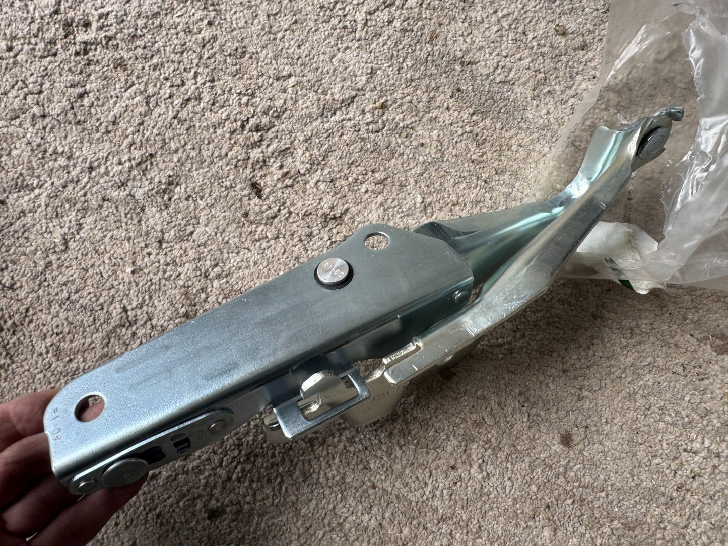 GENUINE Jaguar XF 2009-2015 Front Right Bonnet Hood Hinge C2Z23423