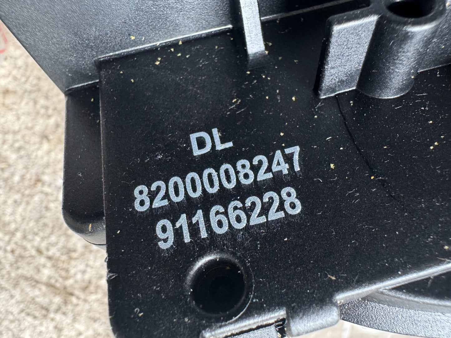 FRONT LEFT Door lock for Nissan PRIMASTAR Van (X83) 80503-00QAE