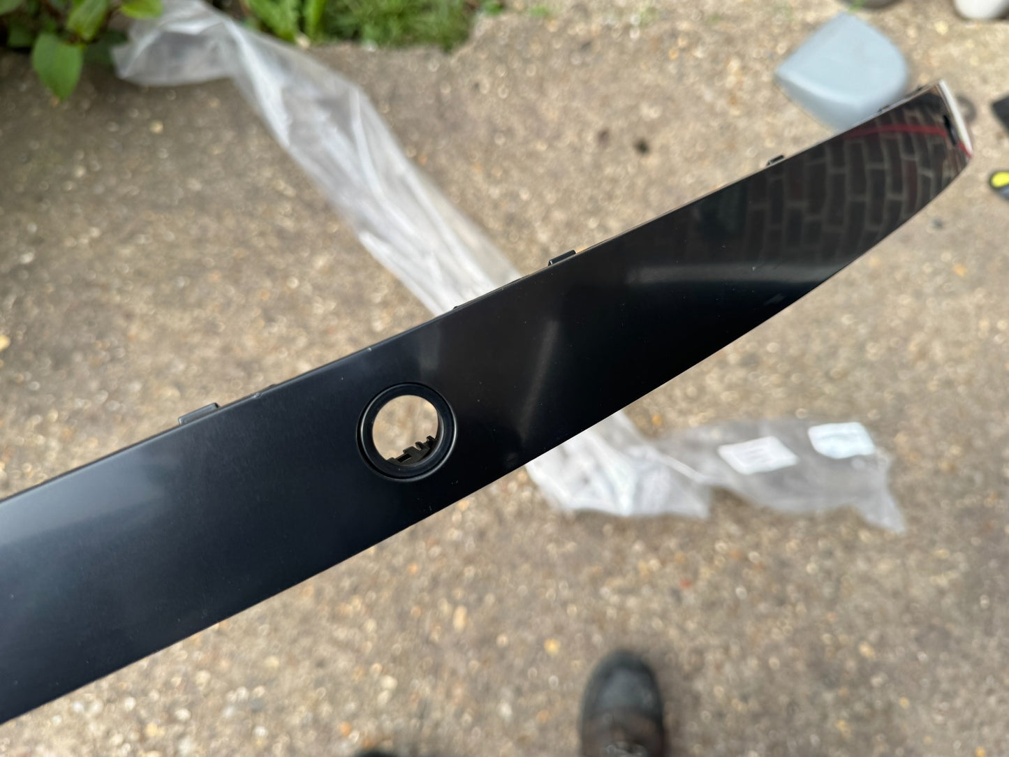 Hyundai Ioniq 6 865B5-KL000 GARNISH ASSY-FR BUMPER 865B5-KL010