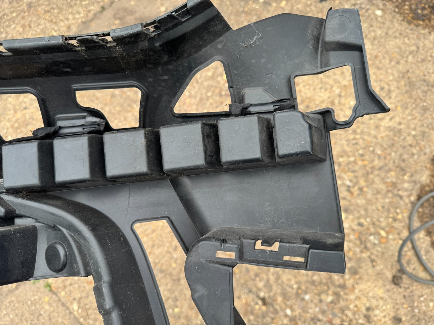 BMW i4 G26 2022 front left bumper mounting bracket 8078611