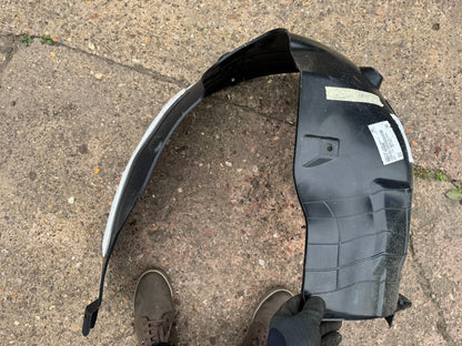 HYUNDAI KONA WHEEL ARCH LINER SPLASH GUARD FRONT LEFT SIDE 86811HF000 2025