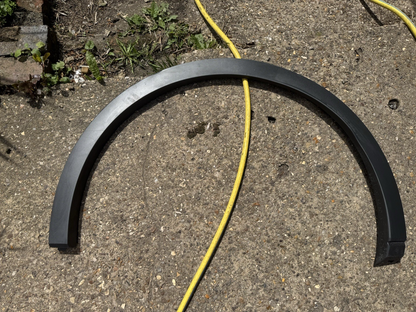 VOLKSWAGEN VW ID.4 ID4 2020-ON REAR LEFT SIDE TRIM MOLDING ARCH 11A853817C #W698