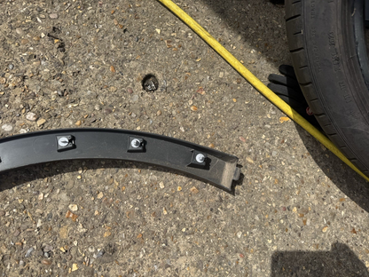 VOLKSWAGEN VW ID.4 ID4 2020-ON REAR LEFT SIDE TRIM MOLDING ARCH 11A853817C #W698