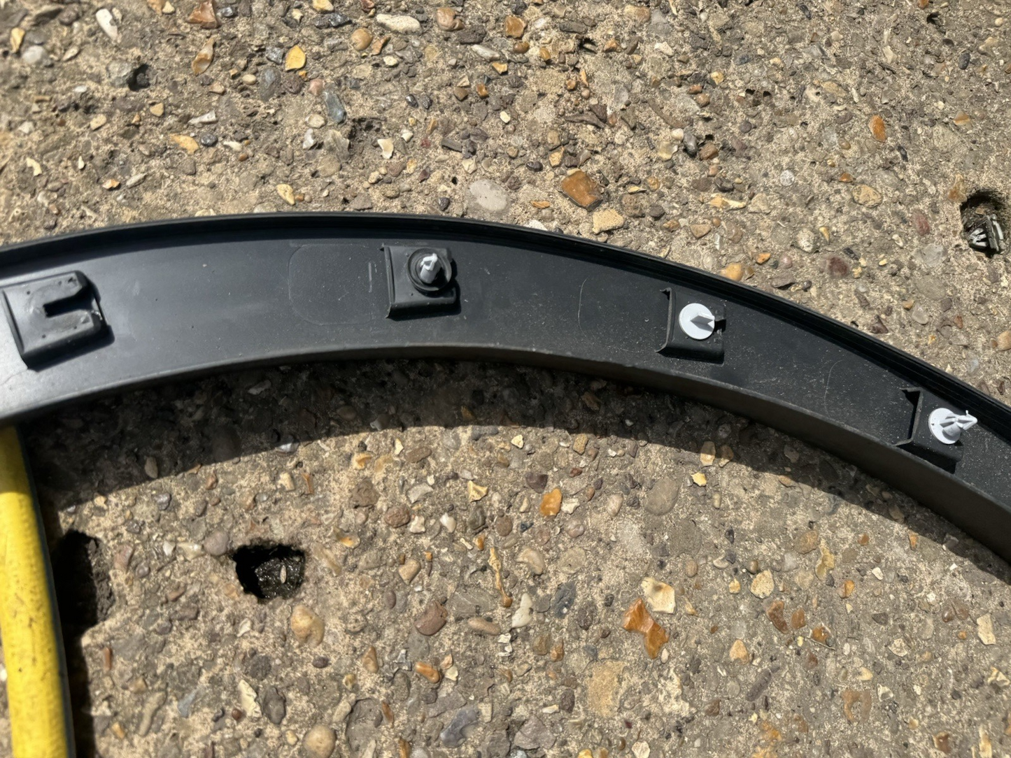 VOLKSWAGEN VW ID.4 ID4 2020-ON REAR LEFT SIDE TRIM MOLDING ARCH 11A853817C #W698