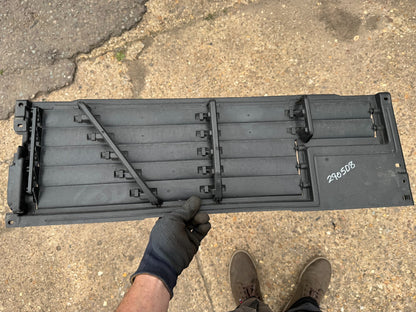 Land Rover Defender 2025 Front intercooler air duct channel L8B28475AC CRACKED!