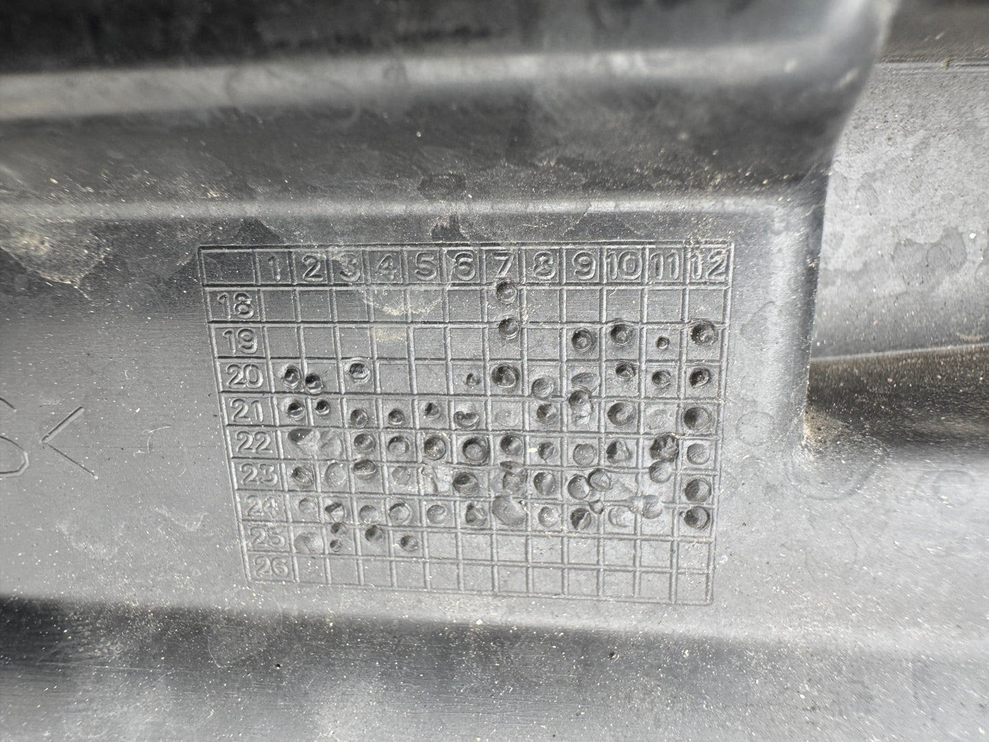 Land Rover Defender Intercooler Air Channel Guide 2020 ON L8B2-8A303-AC CRACKED