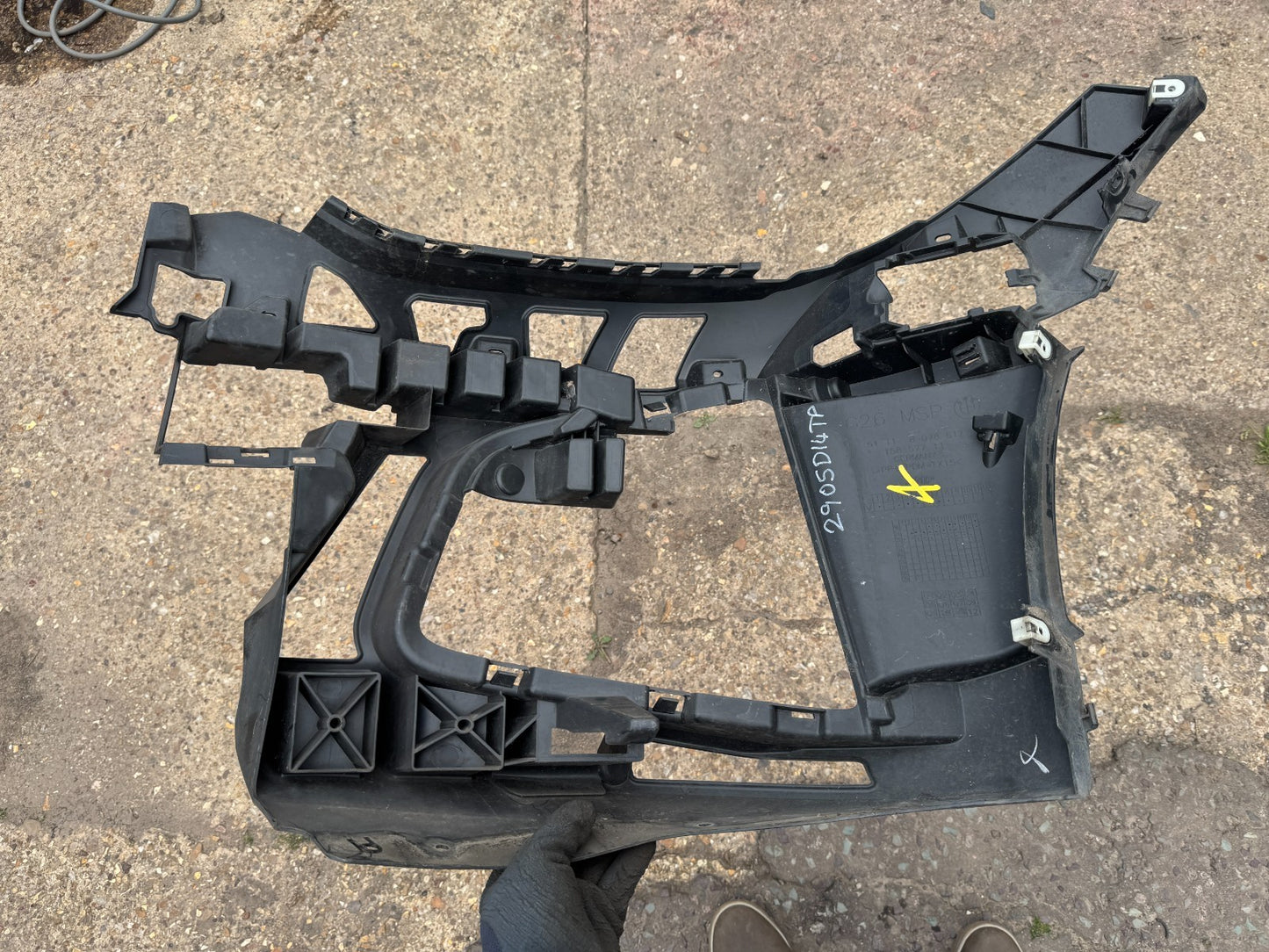 BMW i4 G26 Front Bumper Frame Bracket RIGHT 8078612 2022