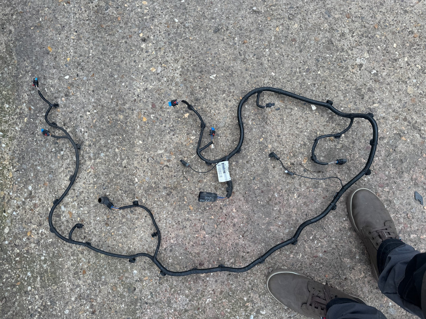Land Rover Defender L663 Bumper Parking Sensor PDC Wiring Loom Front LR172136